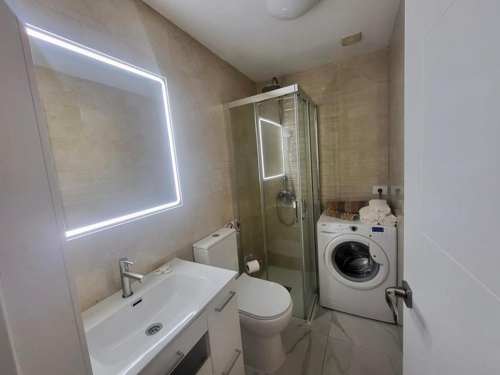 2 Bedrooms Flat 50 Mts Away From Las Canteras Beach Las Palmas de Gran Canaria Eksteriør billede