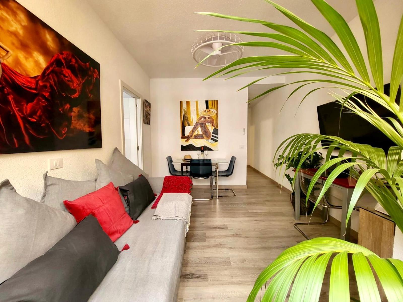 2 Bedrooms Flat 50 Mts Away From Las Canteras Beach Las Palmas de Gran Canaria Eksteriør billede